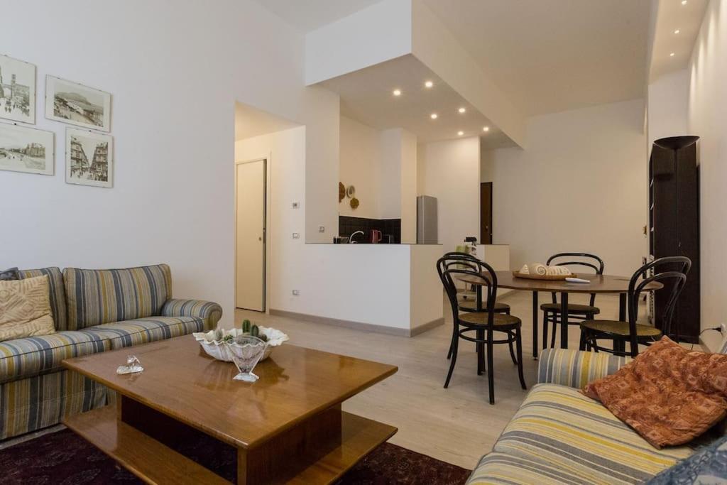 Appartamento 2 Camere Da Letto Al Politeama ปาแลร์โม ภายนอก รูปภาพ
